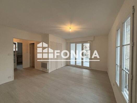 Appartement à louer 750 € 4 pièces 3 chambres 70,3 m² 2ème étage Centre Ville Cavaillon 84300
