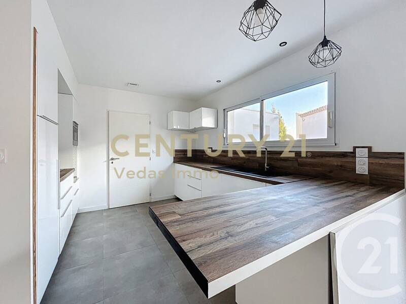 Maison à louer, 103m², MONTBAZIN