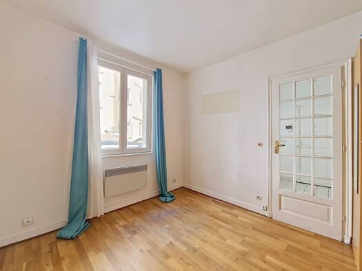 Appartement à vendre 212 000 € 1 pièce 20,08 m² Étage 1/6 Léon-Blum Folie-Regnault Paris 11ème arrondissement 75011
