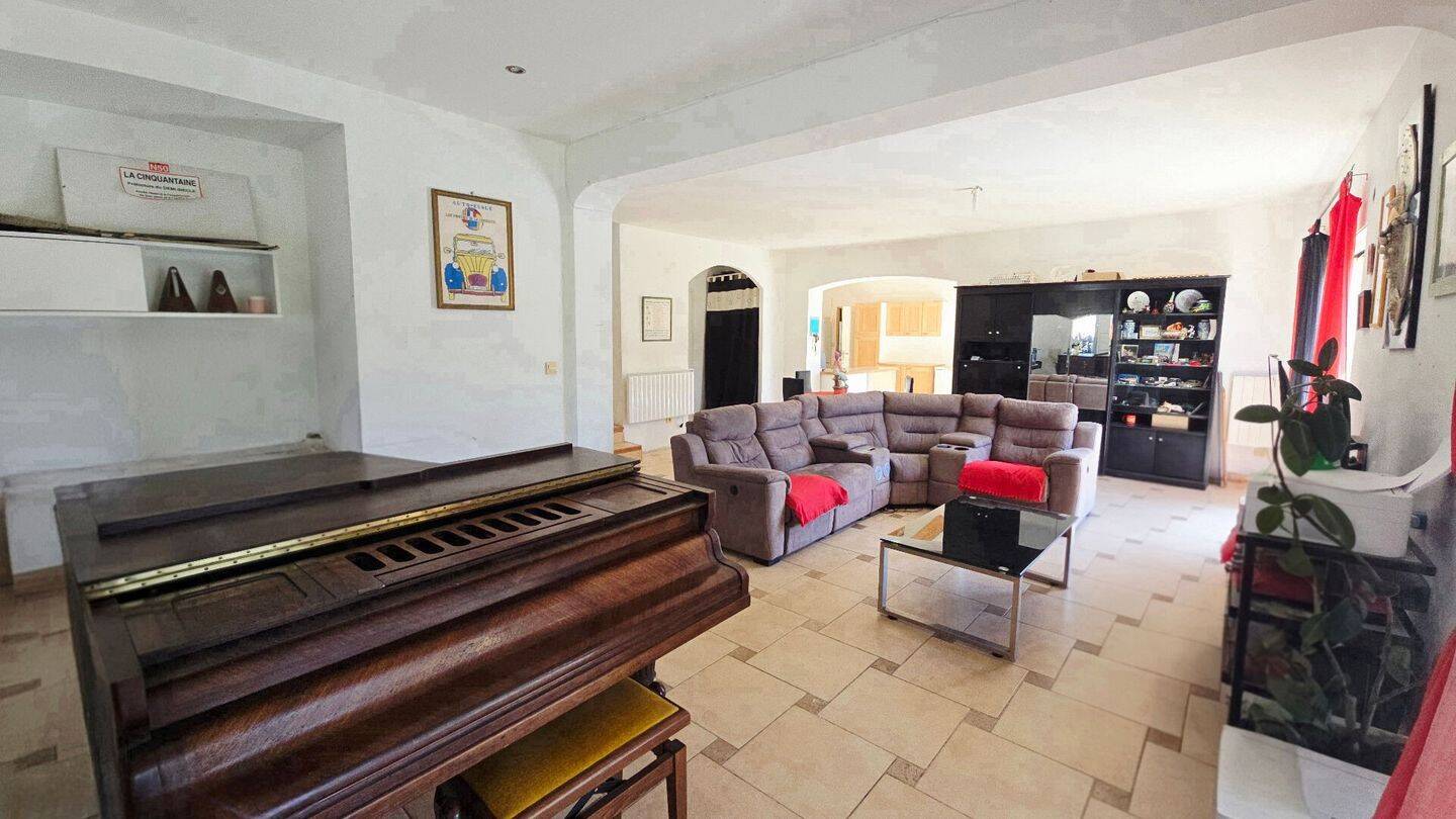 Maison à vendre, 157m², SAINT LAURENT DES ARBRES
