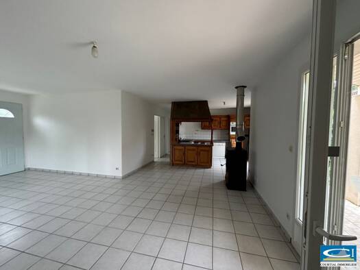Villa à louer 1 135 € 4 pièces 3 chambres 90 m² Tournon-sur-Rhône 07300