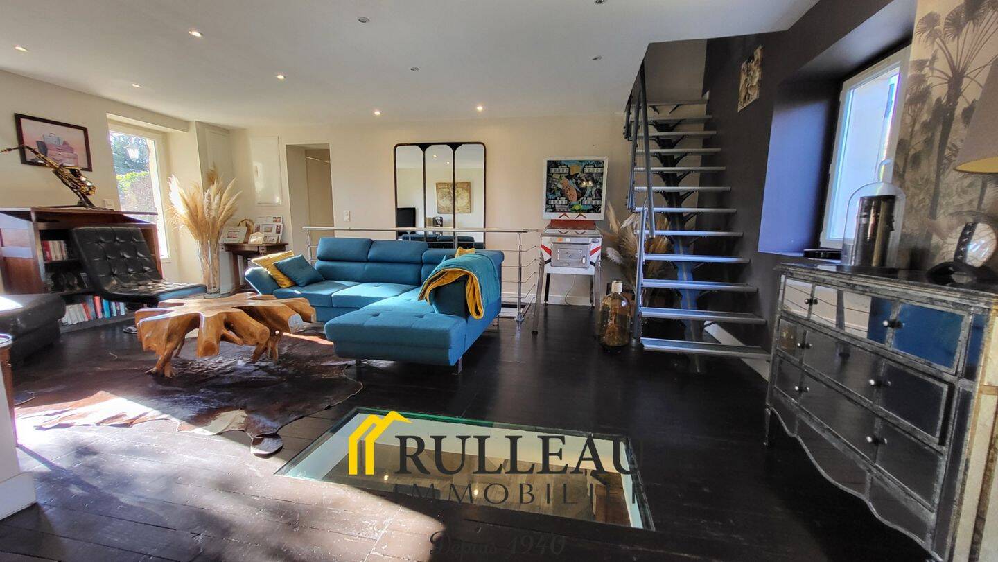 Maison à vendre, 204m², PRIGNAC ET MARCAMPS