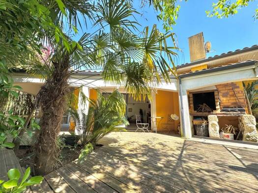 Villa à vendre 620 000 € 8 pièces 5 chambres 202 m² 1 255 m² de terrain Ludon-Médoc 33290