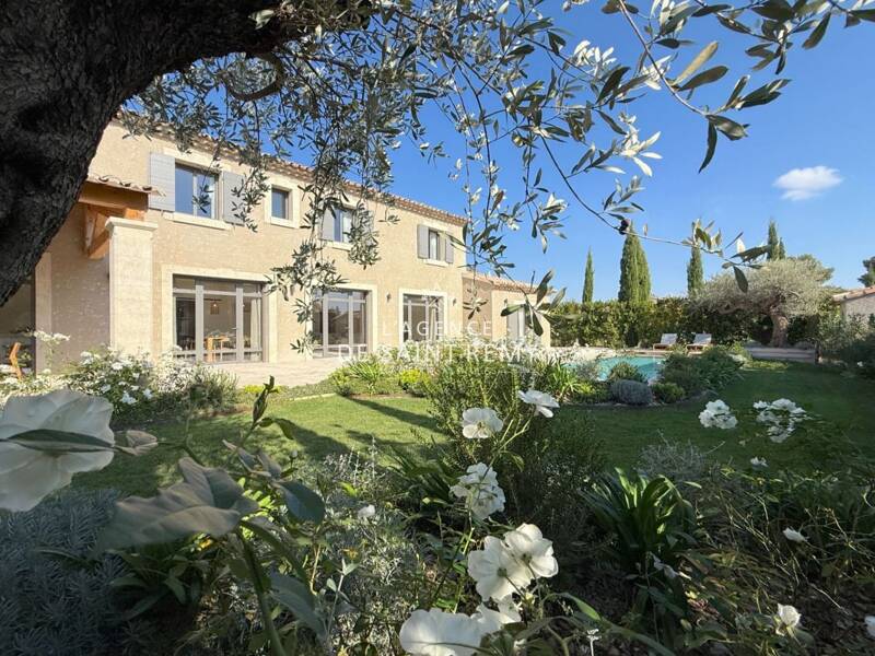 Maison à vendre, 187m², MAUSSANE LES ALPILLES