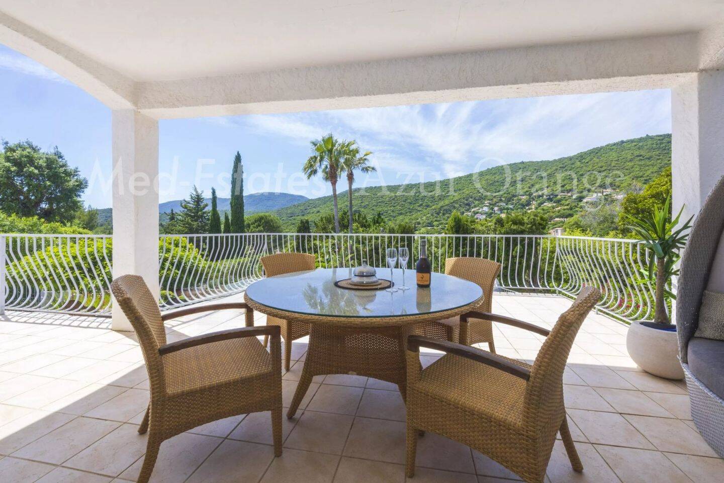 Maison à vendre, 120m², LA CROIX VALMER