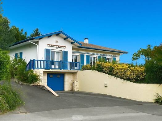 Maison de plain-pied à vendre 445 000 € 6 pièces 4 chambres 128 m² 1 200 m² de terrain Saint-Jean-de-Marsacq 40230