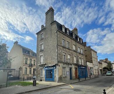 Appartement à louer 390 € 1 pièce 27 m² Dernier étage, Étage 3/3 Alencon 61000