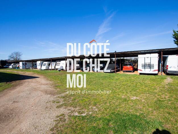 Local d'activités à vendre 220 000 € 1 610 m² d'espace de stockage La Colline Meximieux 01800