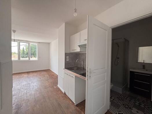 Immeuble à vendre 835 000 € 300 m² Médoquine-Haut-Brion Talence 33400