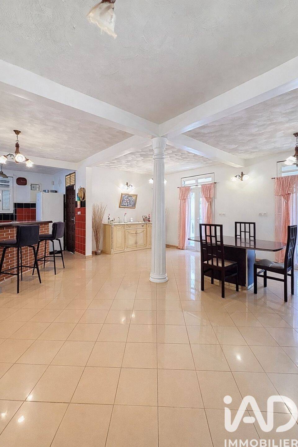 Maison à vendre, 174m², PETIT BOURG