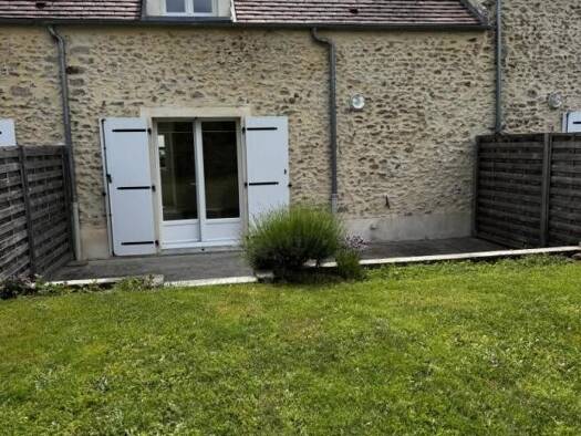 Appartement à louer 1 159 € 3 pièces 2 chambres 62 m² Sermaise 91530