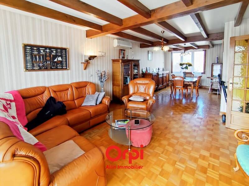 Maison à vendre, 105m², DOMERAT