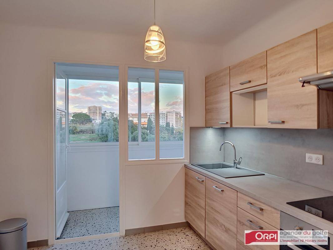 Maison à louer, 0m², AJACCIO