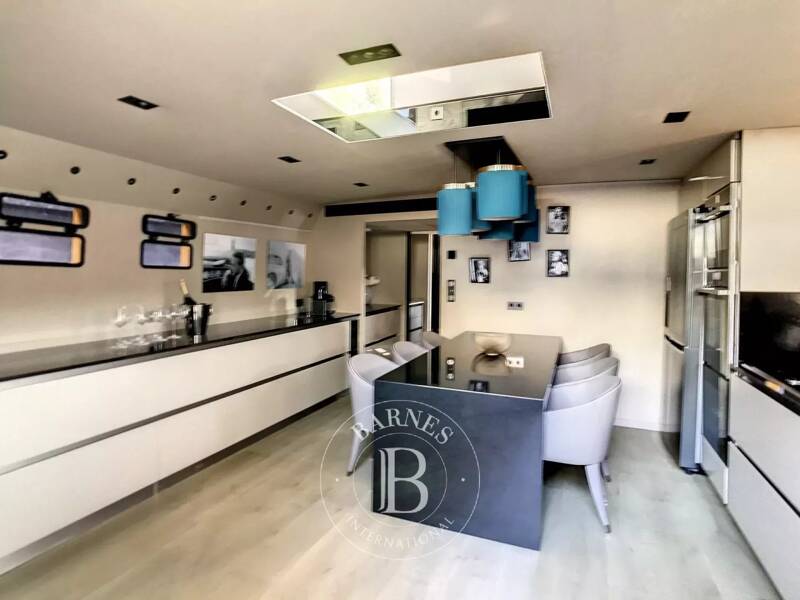 Maison à louer, 109m², PARIS 8E