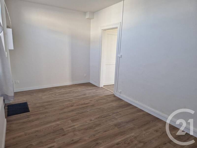 Maison à louer, 72m², ECUIRES