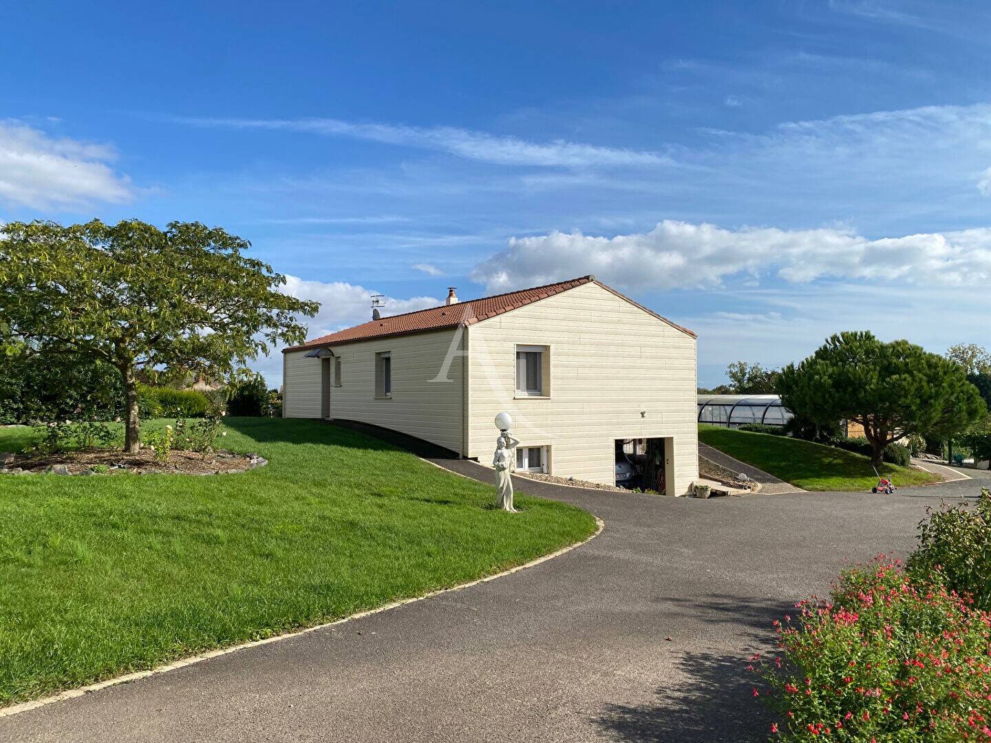 Maison à vendre, 137m², LONGEVILLE SUR MER