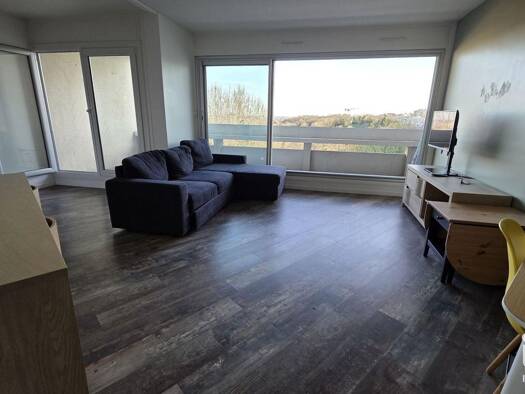 Appartement à louer 1 550 € 4 pièces 3 chambres 87 m² Étage 6/6 La Boissière-Le Parc de Nanteuil Rosny-sous-Bois 93110