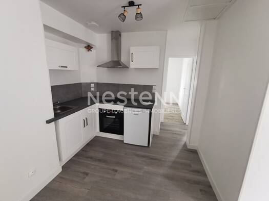 Appartement à louer 570 € 3 pièces 2 chambres 47 m² RDC Est-Port Luçon 85400