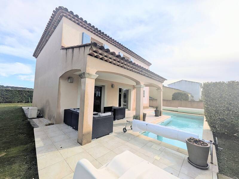 Maison à louer, 157m², CABRIES