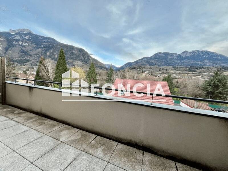 Maison à louer, 42m², SAINT PIERRE EN FAUCIGNY