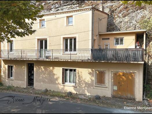 Maison à vendre 77 000 € 4 pièces 2 chambres 69 m² Luzech 46140