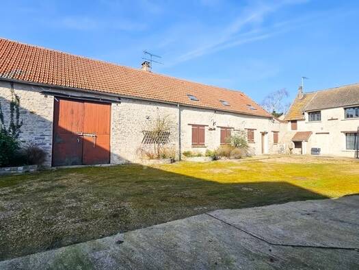 Ferme à vendre 900 000 € 15 pièces 9 chambres 550 m² 1 308 m² de terrain Bois-Herpin 91150