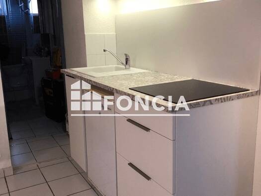 Appartement à louer 325 € 1 pièce 21 m² RDC dès le 10/06/2026 Centre Ville Valence 26000