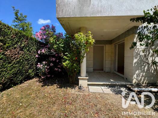 Appartement à vendre 549 000 € 4 pièces 2 chambres 92 m² RDC/3 Buzenval Garches 92380