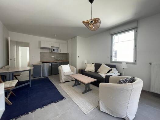 Duplex à louer 784 € 2 pièces 1 chambre 42,56 m² Étage 2/2 Centre Ville Tournefeuille 31170
