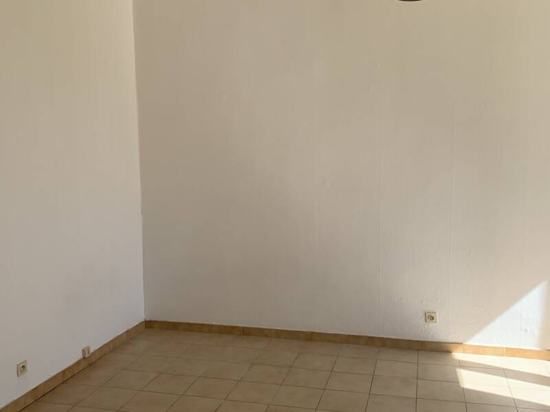 Maison à louer, 26m², COURTHEZON