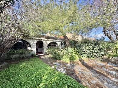 Maison de plain-pied à vendre 800 000 € 4 pièces 4 chambres 98 m² 265 m² de terrain Hyeres 83400