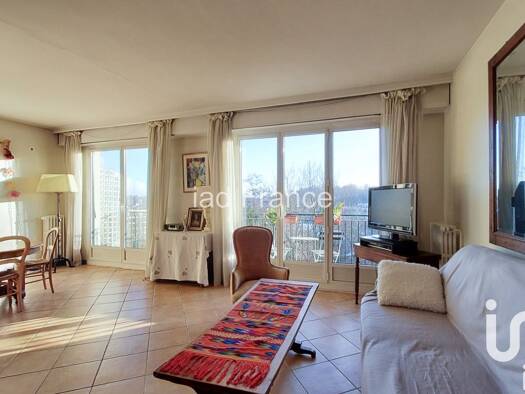 Appartement à vendre 455 000 € 4 pièces 2 chambres 79 m² Étage 6/8 La Ronce Ville-d'Avray 92410