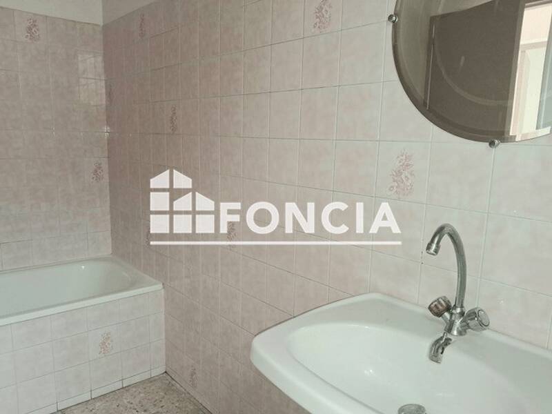 Maison à louer, 57m², NIMES