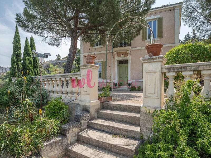 Maison à vendre, 205m², MARSEILLE 14E