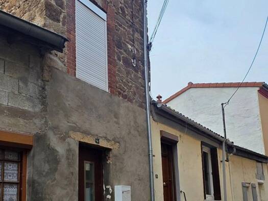 Maison à vendre 39 900 € 3 pièces 1 chambre 34 m² 25 m² de terrain Auzat-la-Combelle 63570