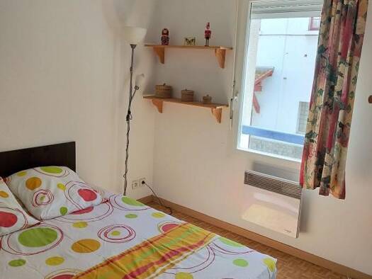 Studio à louer - logement étudiant 380 € 1 pièce 1 chambre 14 m² 1er étage Bayonne 64100