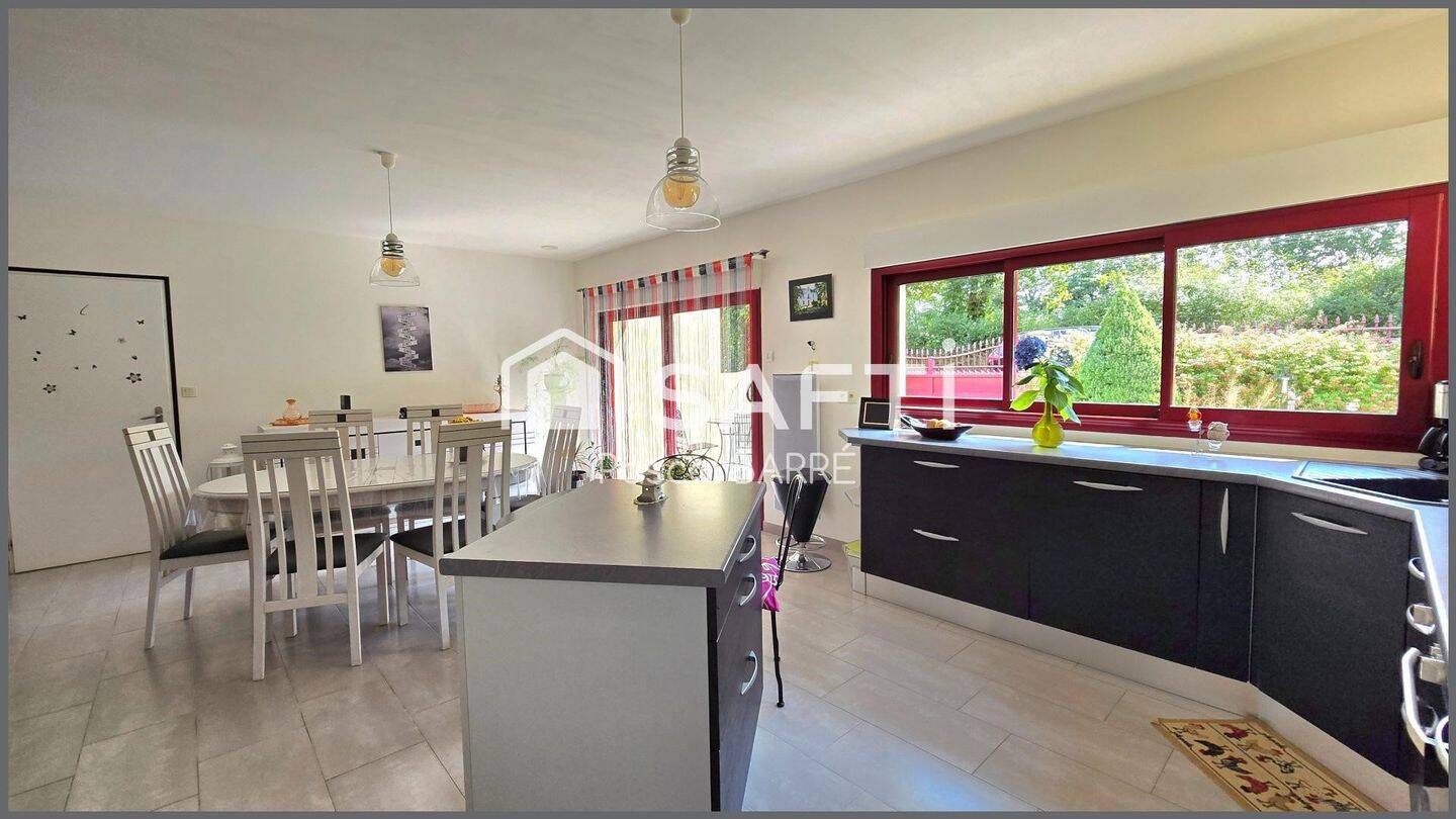 Maison à vendre, 121m², SAINT JULIEN DES LANDES