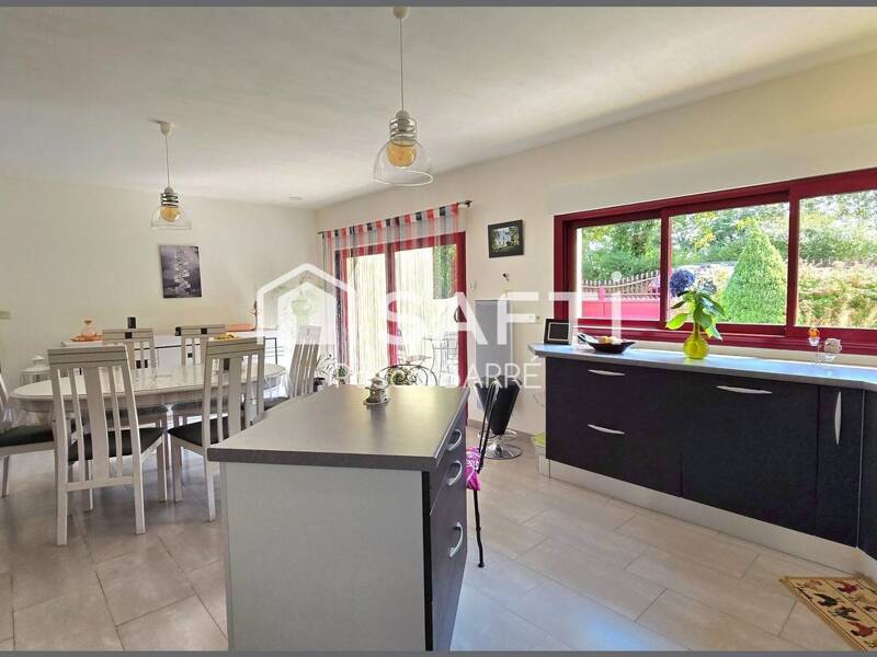 Maison à vendre, 121m², SAINT JULIEN DES LANDES