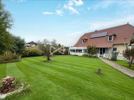 Maison à vendre 306 000 € 7 pièces 5 chambres 155 m² 3 750 m² de terrain Abidos 64150