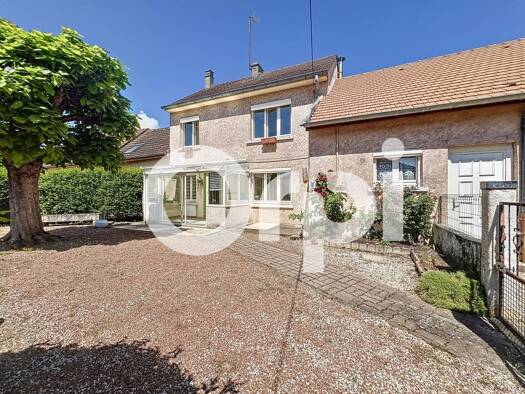 Maison à vendre 120 000 € 3 pièces 2 chambres 89,7 m² 664 m² de terrain Verjux 71590