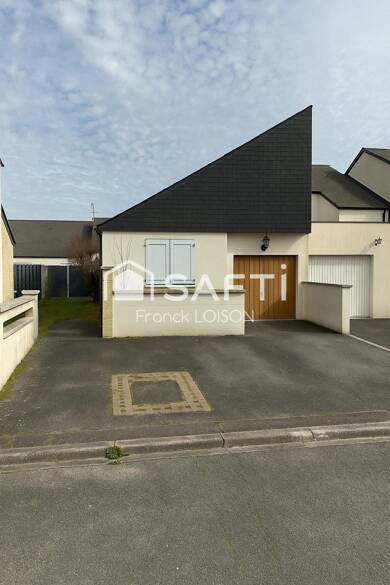 Maison de plain-pied à vendre 135 000 € 2 pièces 1 chambre 53 m² 188 m² de terrain Est Saint-Pierre-des-Corps 37700