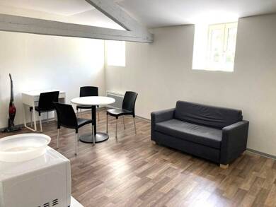 Appartement à louer 432 € 2 pièces 1 chambre 37,8 m² 2ème étage Centre Ville Périgueux 24000