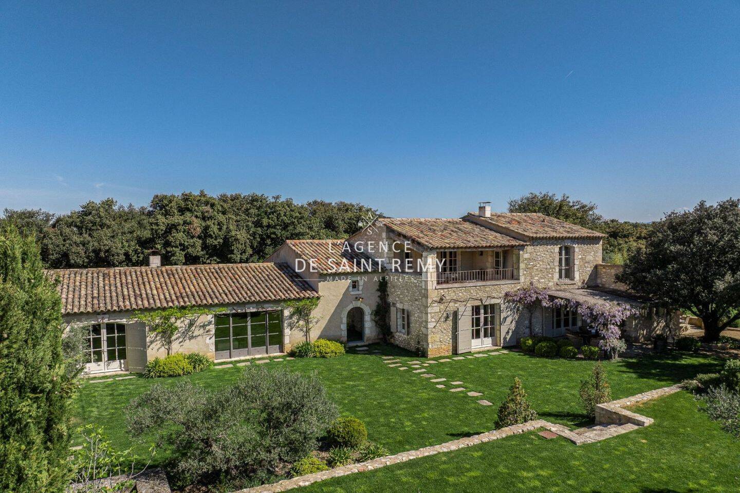 Maison à vendre, 300m², EYGALIERES