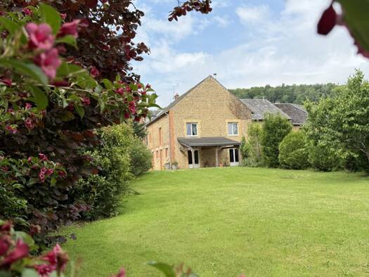 Maison à vendre 395 000 € 12 pièces 6 chambres 377 m² 2 128 m² de terrain Givonne 08200