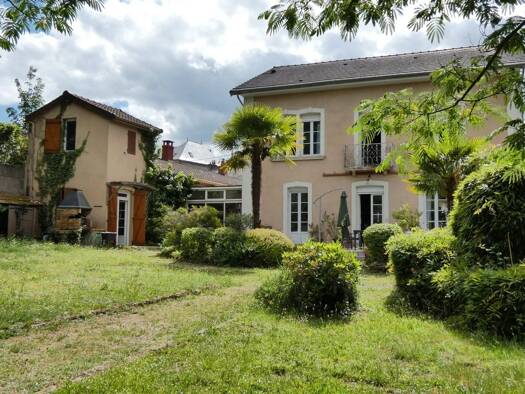 Maison à vendre 349 650 € 12 pièces 5 chambres 320 m² 3 405 m² de terrain Croix Menee-Chanliau Le Creusot 71200