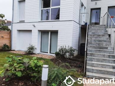Appartement à louer 585 € 1 pièce 3 chambres 13 m² RDC Mace-ZAC-Trappes-Elancourt Trappes 78190