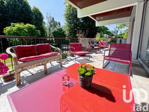 Appartement à vendre 895 000 € 9 pièces 6 chambres 205,7 m² Étage 1/3 Domaine Saint-François d'Assise La Celle-Saint-Cloud 78170