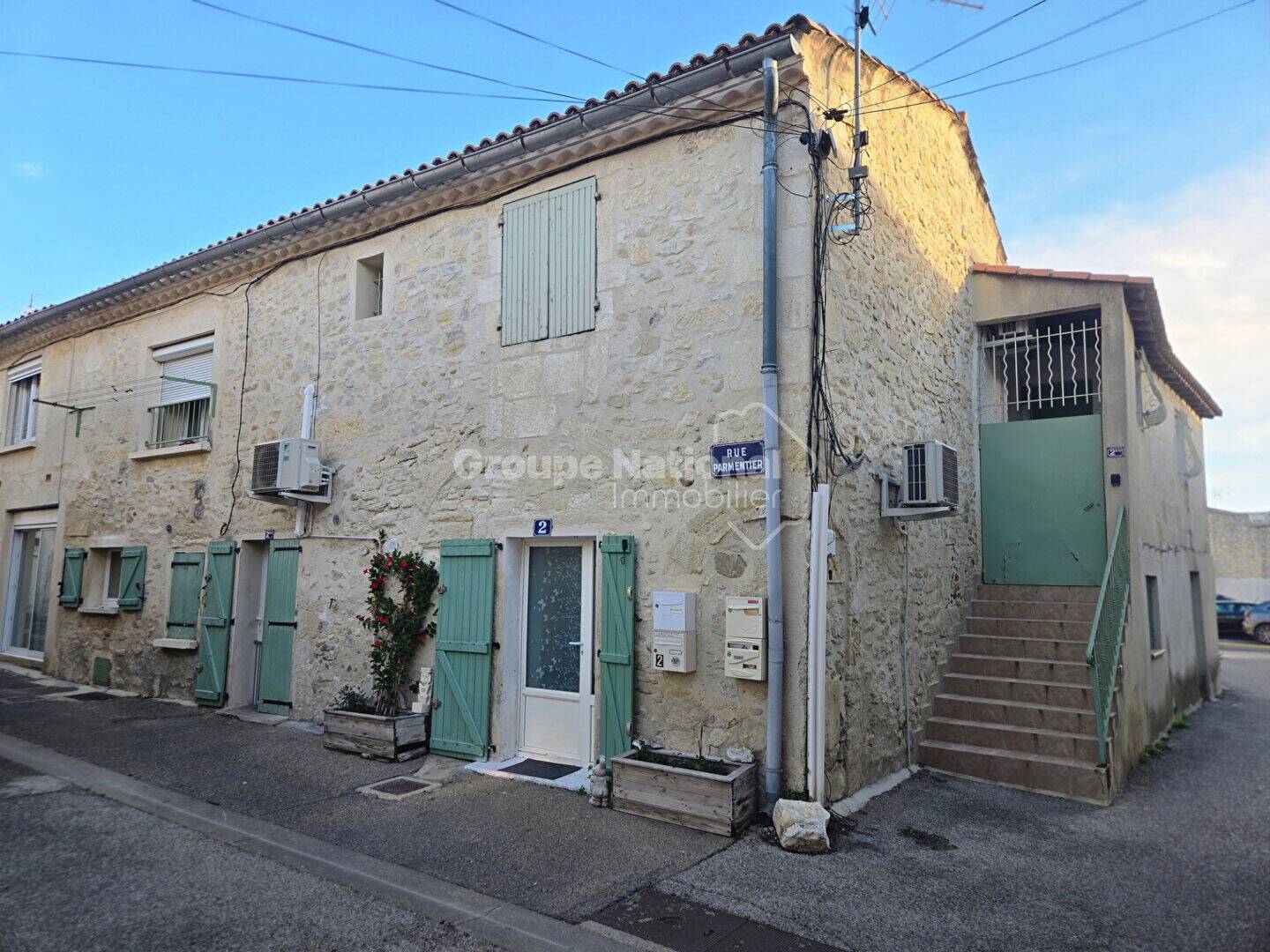 Maison à vendre, 189m², JONQUIERES SAINT VINCENT