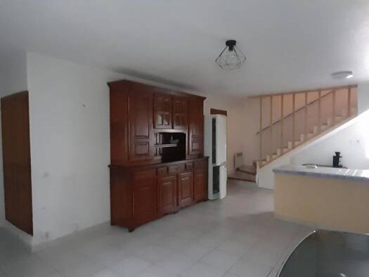 Maison de ville à louer 730 € 3 pièces 2 chambres 60 m² Oraison 04700