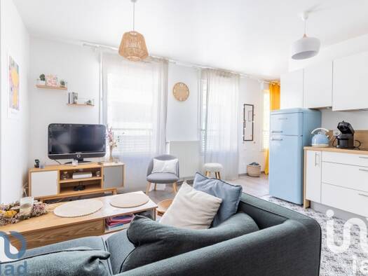 Appartement à vendre 170 000 € 2 pièces 1 chambre 38 m² Étage 2/3 Le Plateau Pyramide Athis-Mons 91200
